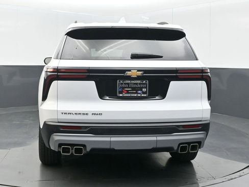 Used 2025 Chevrolet Traverse LT w/ LPO, Floor Liner Package AWD/4WD image 5
