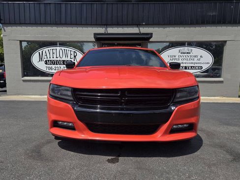 Used 2017 Dodge Charger R/T w/ Navigation & Travel Group RWD image 10