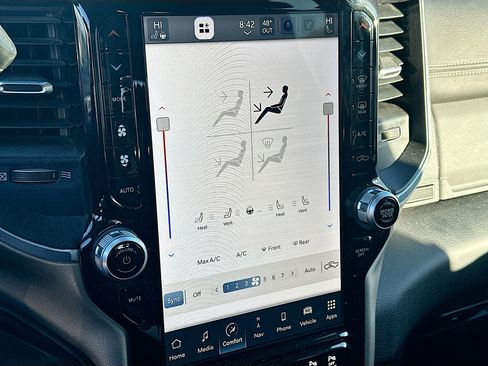 Used 2024 RAM 2500 Laramie image 24