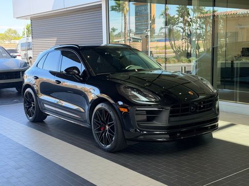 Certified 2023 Porsche Macan GTS AWD/4WD image 5