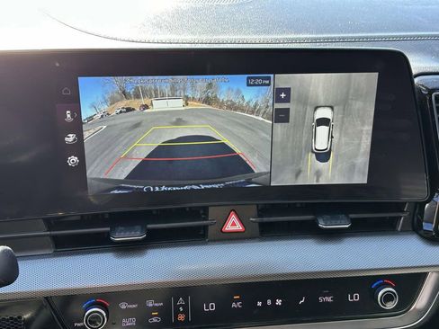 Used 2023 Kia Sportage SX image 22