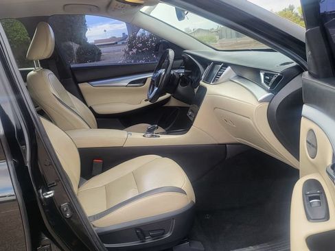 Used 2019 INFINITI QX50 Essential w/ Premium Heat Package FWD image 20