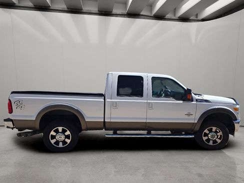 Used 2016 Ford F350 Lariat w/ Lariat Interior Package AWD/4WD image 6
