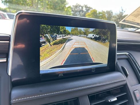 Used 2023 GMC Yukon SLT image 28