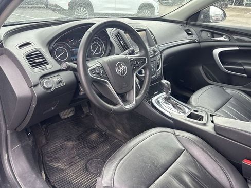 Used 2017 Buick Regal Premium image 10