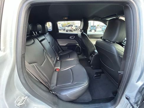 Used 2024 Jeep Compass Limited image 21