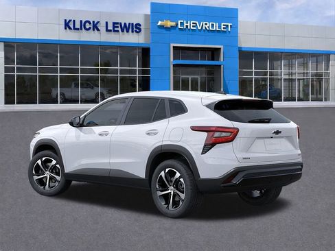 New 2026 Chevrolet Trax RS w/ Driver Confidence Package image 3