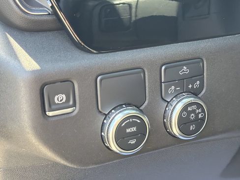 Used 2024 GMC Sierra 1500 Elevation w/ LPO, Elevation Black Package RWD image 16