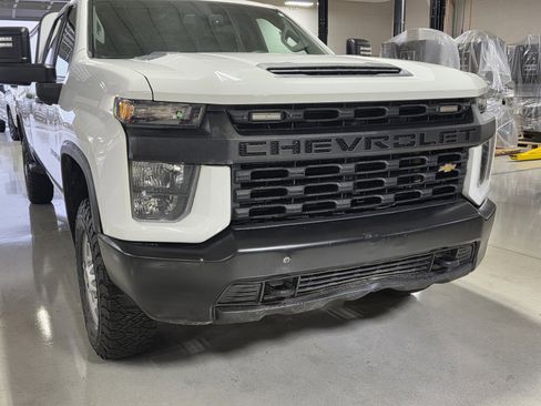 Used 2021 Chevrolet Silverado 2500 W/T w/ WT Convenience Package image 9