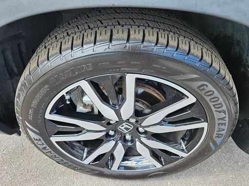 Used 2022 Honda Pilot Touring image 25