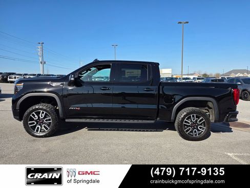 Used 2024 GMC Sierra 1500 AT4 w/ Technology Package AWD/4WD image 4