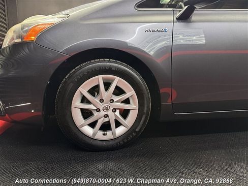 Used 2012 Toyota Prius V Three image 30