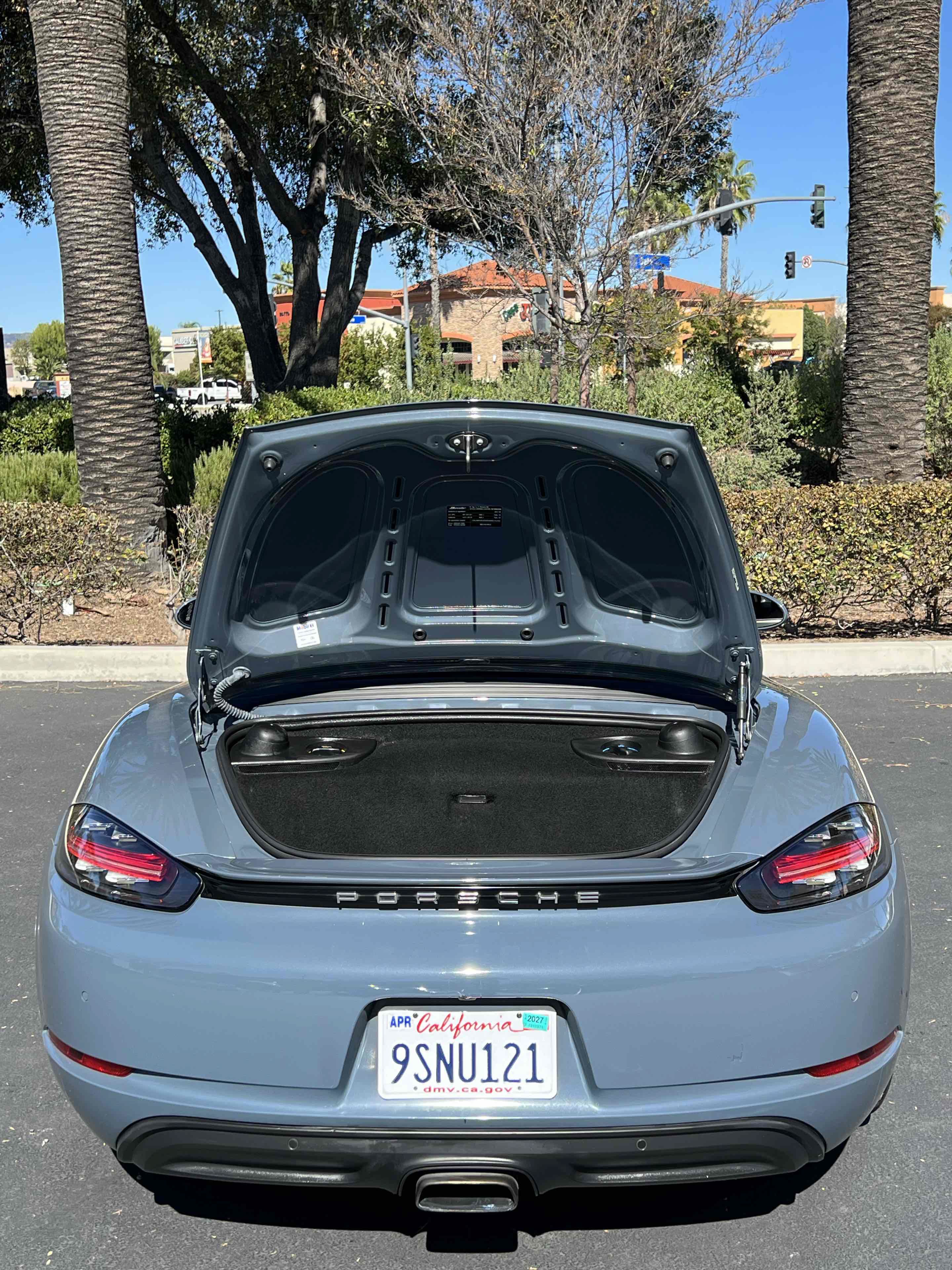Used 2017 Porsche 718 Boxster RWD image 14