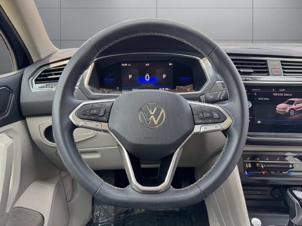 Used 2022 Volkswagen Tiguan SE AWD/4WD image 13