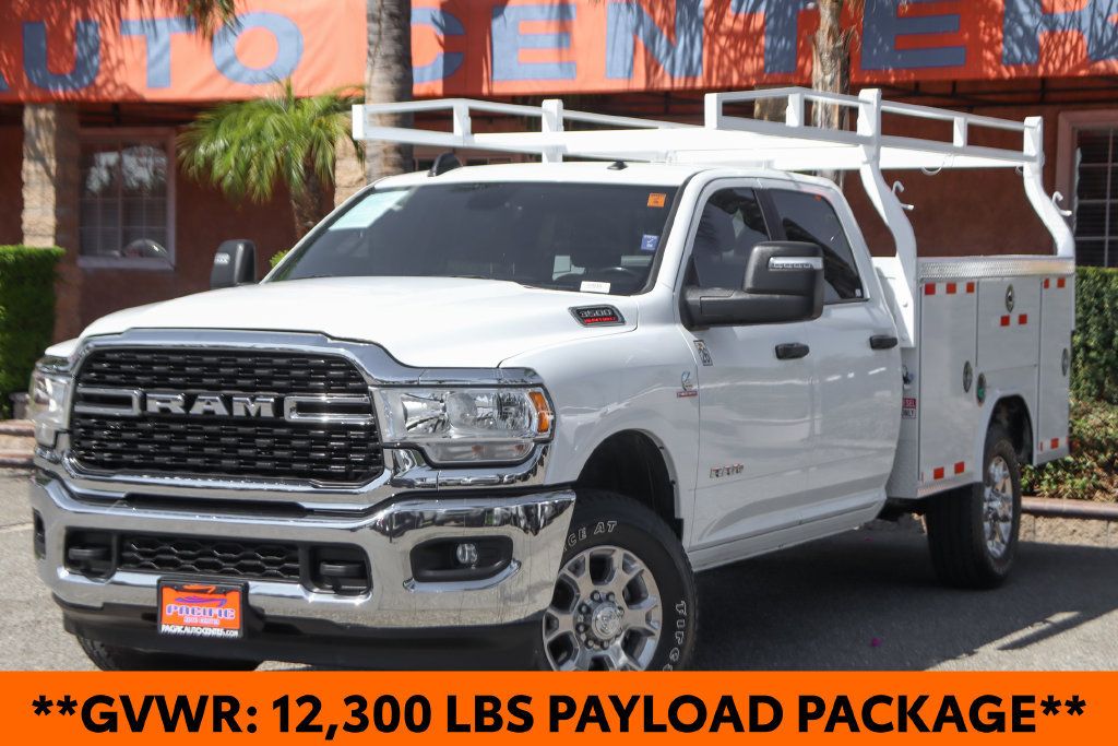 Used 2024 RAM 3500 Big Horn AWD/4WD image 4