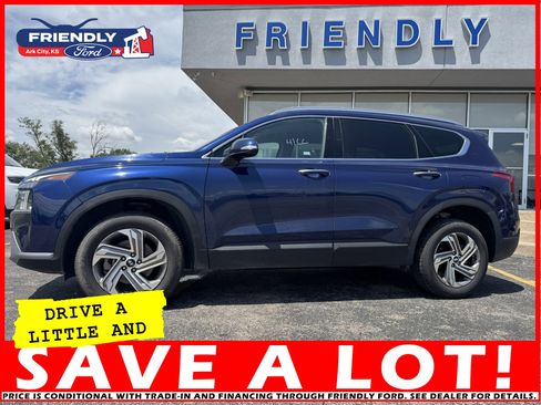 Used 2023 Hyundai Santa Fe SEL image 2