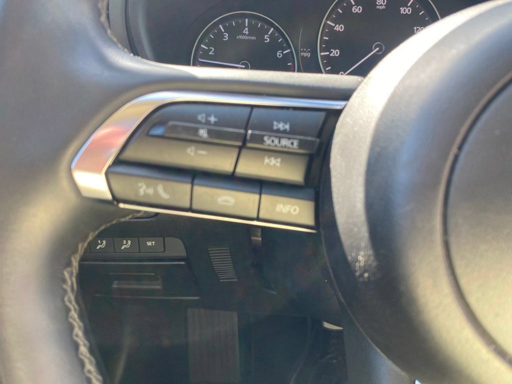 Used 2025 MAZDA MAZDA3 s AWD/4WD image 12