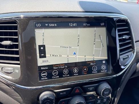 Used 2021 Jeep Grand Cherokee Laredo X AWD/4WD image 14