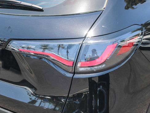 Used 2025 Honda HR-V LX image 10