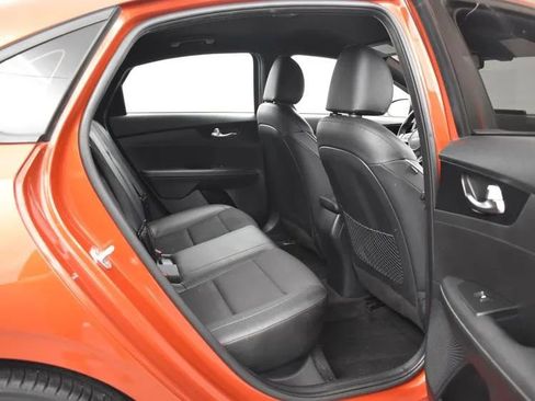 Used 2022 Kia Forte GT-Line w/ GT-Line Technology Package FWD image 17
