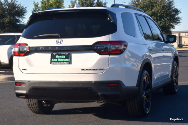 New 2026 Honda Pilot Black Edition image 3