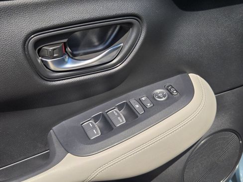 Used 2024 Honda HR-V EX-L image 12
