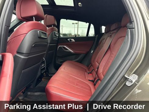 Used 2022 BMW X6 xDrive40i w/ Executive Package image 31