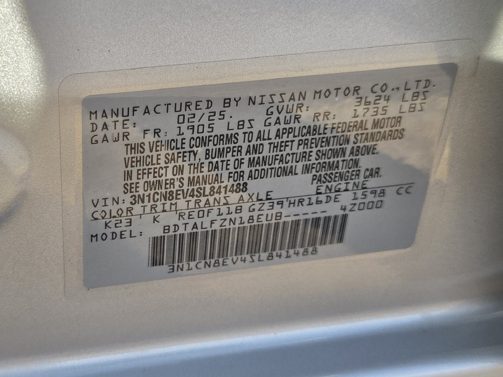 Used 2025 Nissan Versa SV FWD image 29