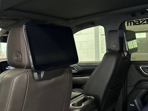 Used 2023 Chevrolet Tahoe RST w/ Luxury Package AWD/4WD image 9