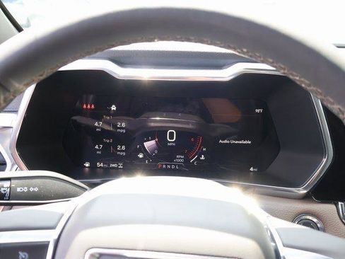 New 2025 GMC Canyon Denali image 35