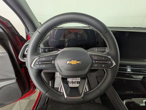 Used 2026 Chevrolet Traverse LT w/ Driver Confidence Package AWD/4WD image 19