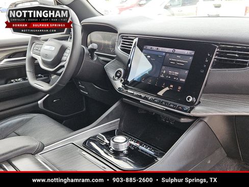 Used 2024 Jeep Wagoneer Series II AWD/4WD image 31