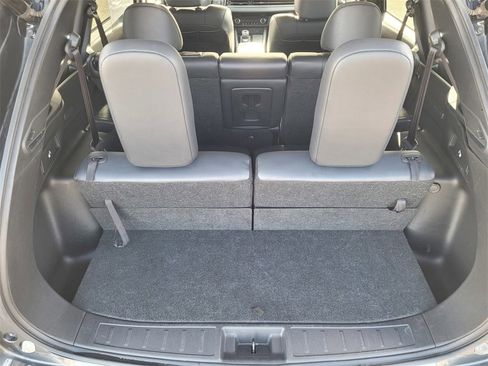 Used 2024 Mitsubishi Outlander SE image 8