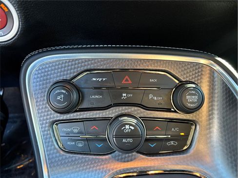 Used 2016 Dodge Challenger SRT Hellcat image 32