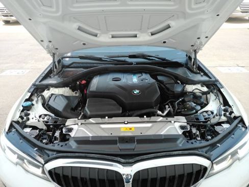 Used 2022 BMW 330e w/ Driving Assistance Package RWD image 55