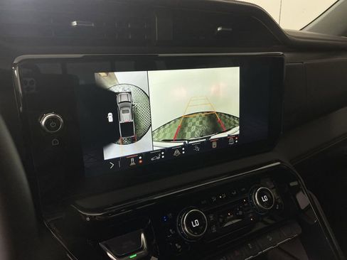 Used 2025 GMC Sierra 1500 AT4 w/ Technology Package image 15