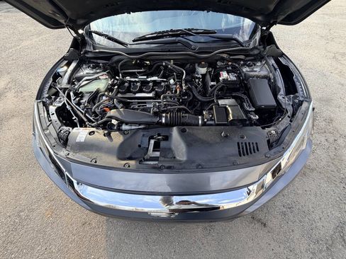 Used 2018 Honda Civic EX-L image 9