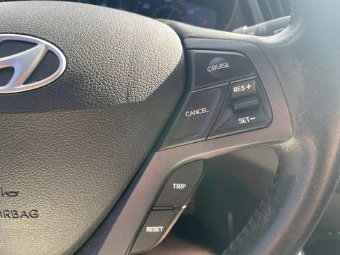 Used 2013 Hyundai Veloster Turbo FWD image 19