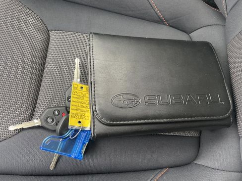 Used 2019 Subaru Crosstrek 2.0i Premium w/ Popular Package #3 AWD/4WD image 6