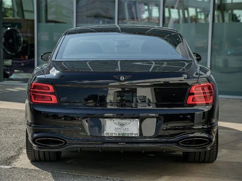 New 2025 Bentley Flying Spur Plug-In Hybrid image 16