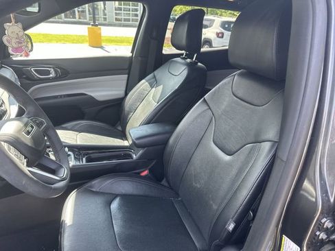 Used 2023 Jeep Compass Limited AWD/4WD image 15