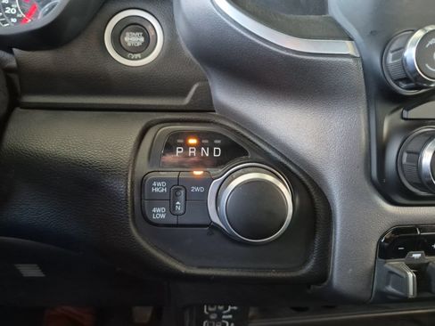 Used 2024 RAM 2500 Big Horn AWD/4WD image 16