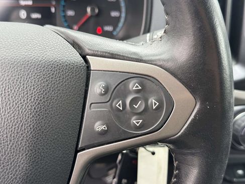 Used 2022 Chevrolet Colorado Z71 AWD/4WD image 25