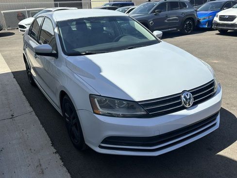 Used 2017 Volkswagen Jetta S FWD image 4