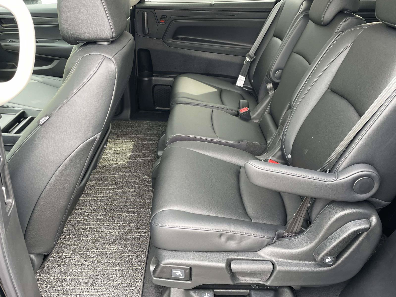 New 2027 Honda Odyssey EX-L image 15