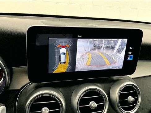 Certified 2022 Mercedes-Benz GLC 300 image 28