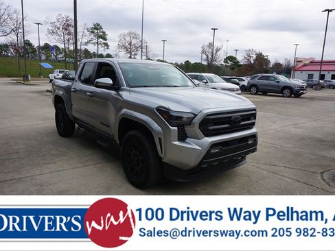 Used 2025 Toyota Tacoma SR5 image 1