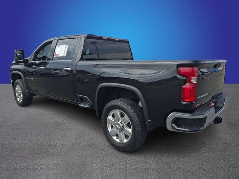 Used 2023 Chevrolet Silverado 2500 LTZ w/ Z71 Off-Road Package AWD/4WD image 6