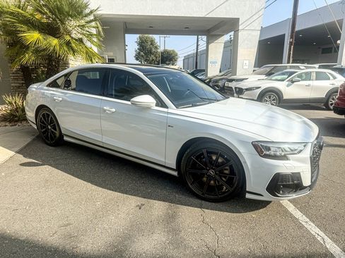 Used 2022 Audi A8 L 3.0T image 2