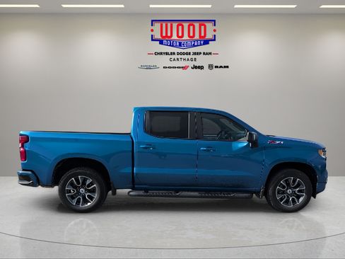 Used 2022 Chevrolet Silverado 1500 RST AWD/4WD image 2